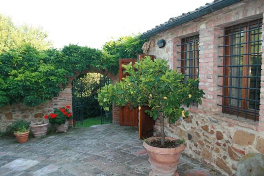 페트리그나노 Podere Gli Oppi Toscana 빌라 외부 사진